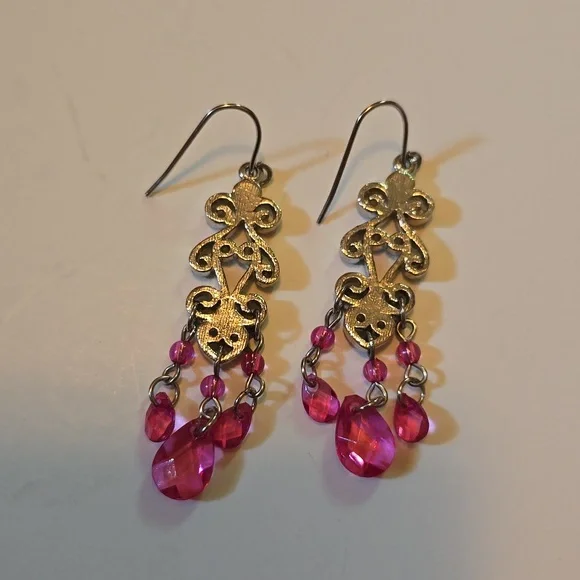 Pink Beaded Dangle Earrings - Picture 4 of 4